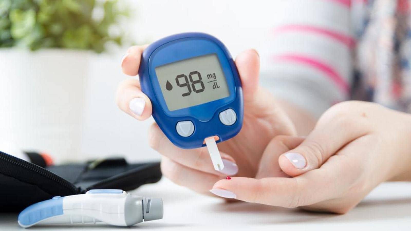 Early Warning Signs & Symptoms of Type 1 Diabetes & Type 2